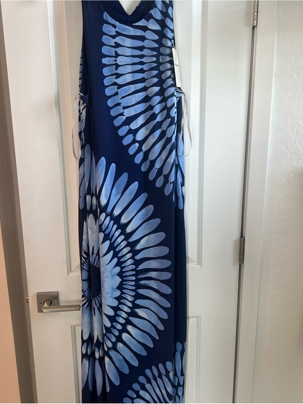 Tommy Bahama Women's Size L Blue Aloha Burst Sleeveless Maxi Dress Stretch